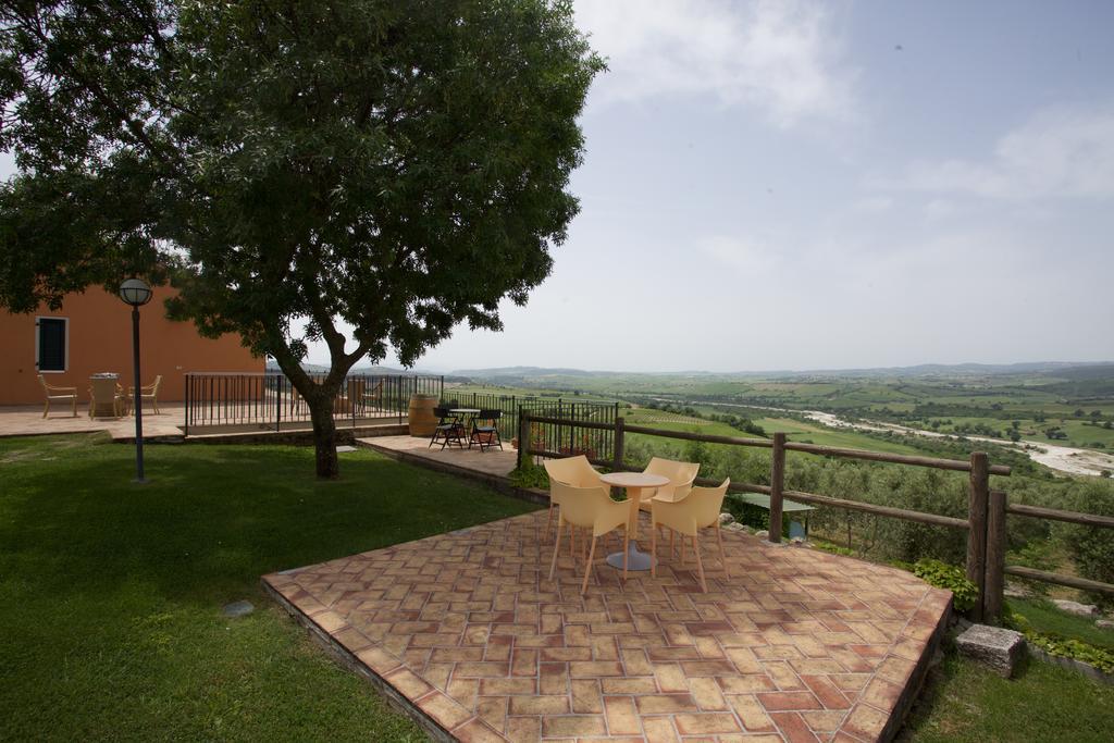 Bio Agriturismo Il Torrione Saturnia Eksteriør billede