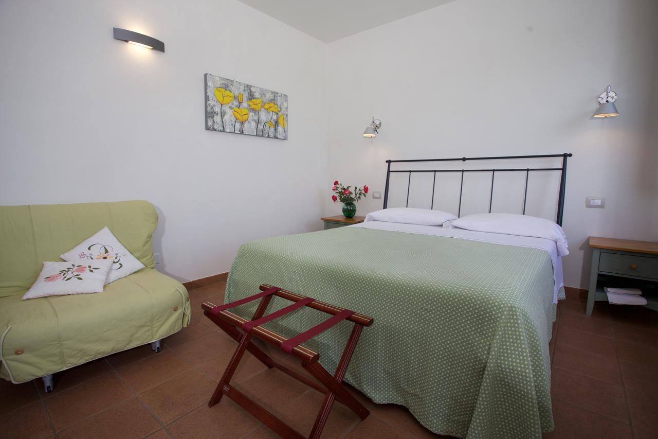 Bio Agriturismo Il Torrione Saturnia Eksteriør billede